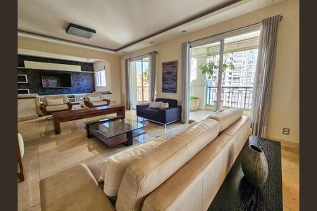 Apartamento para alugar com 240m², 4 quartos e 4 vagasSala