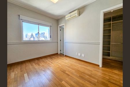 Apartamento para alugar com 240m², 4 quartos e 4 vagasSuíte 2
