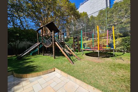 Apartamento para alugar com 240m², 4 quartos e 4 vagasÁrea comum - Playground
