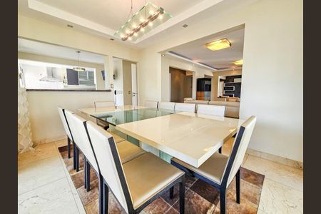 Apartamento para alugar com 240m², 4 quartos e 4 vagasSala de Jantar