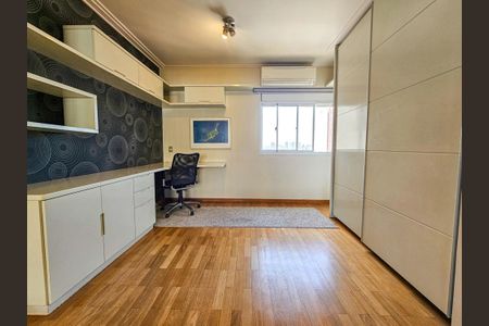 Apartamento para alugar com 240m², 4 quartos e 4 vagasSuíte 1