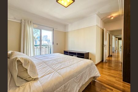 Apartamento para alugar com 240m², 4 quartos e 4 vagasSuíte 3