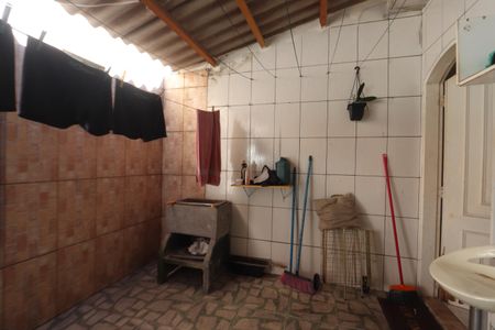 Casa à venda com 280m², 4 quartos e 2 vagasLavanderia - Casa 2