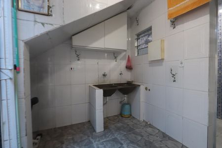Casa à venda com 280m², 4 quartos e 2 vagasLavanderia - Casa 1