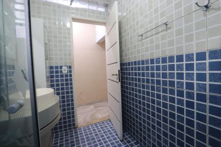Casa à venda com 280m², 4 quartos e 2 vagasBanheiro - Casa 1