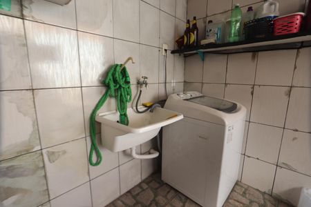 Casa à venda com 280m², 4 quartos e 2 vagasLavanderia - Casa 2