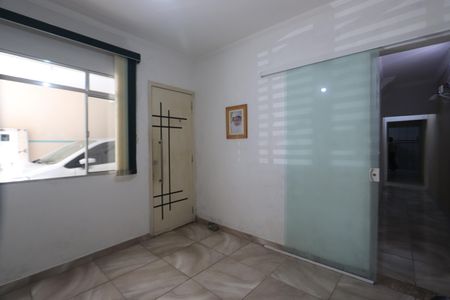 Casa à venda com 280m², 4 quartos e 2 vagasSala - Casa 1