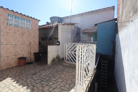 Casa à venda com 280m², 4 quartos e 2 vagasQuintal - Casa 2