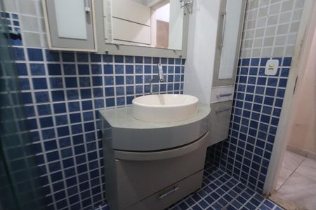 Casa à venda com 280m², 4 quartos e 2 vagasBanheiro - Casa 1