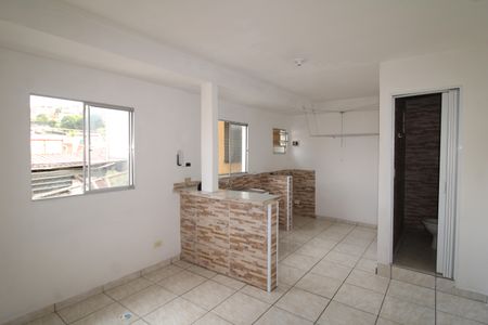 Sala / Cozinha de apartamento para alugar com 1 quarto, 40m² em Vila Bandeirantes, São Paulo