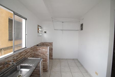 Sala / Cozinha de apartamento para alugar com 1 quarto, 40m² em Vila Bandeirantes, São Paulo