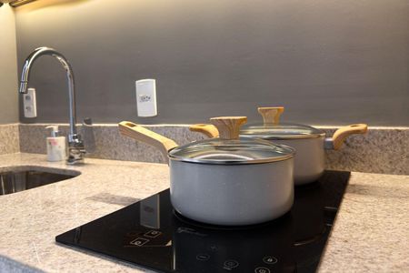 Apartamento para alugar com 27m², 1 quarto e sem vaga Apartamento para alugar com 27m², 1 quarto e sem vagaStudio