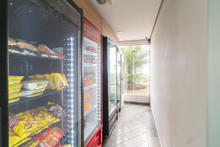 Apartamento para alugar com 55m², 2 quartos e 1 vaga Apartamento para alugar com 55m², 2 quartos e 1 vagaÁrea comum - Mini mercado