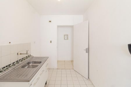 Apartamento para alugar com 55m², 2 quartos e 1 vaga Apartamento para alugar com 55m², 2 quartos e 1 vagaCozinha e área de serviço