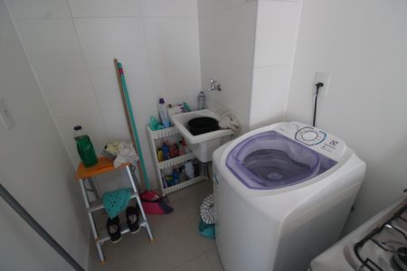 Apartamento para alugar com 80m², 2 quartos e 1 vagaÁrea de serviço