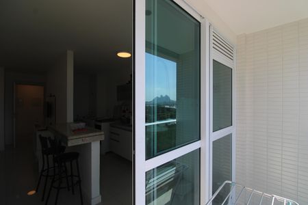 Apartamento para alugar com 80m², 2 quartos e 1 vagaSala - Varanda