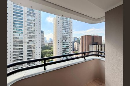 Apartamento à venda com 44m², 2 quartos e 1 vaga Apartamento à venda com 44m², 2 quartos e 1 vagaSacada