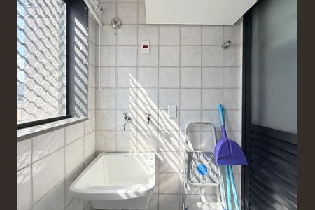 Apartamento à venda com 44m², 2 quartos e 1 vaga Apartamento à venda com 44m², 2 quartos e 1 vagaÁrea de Serviço