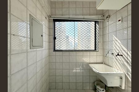Apartamento à venda com 44m², 2 quartos e 1 vaga Apartamento à venda com 44m², 2 quartos e 1 vagaÁrea de Serviço