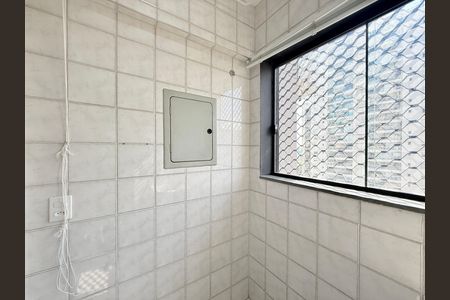 Apartamento à venda com 44m², 2 quartos e 1 vaga Apartamento à venda com 44m², 2 quartos e 1 vagaÁrea de Serviço