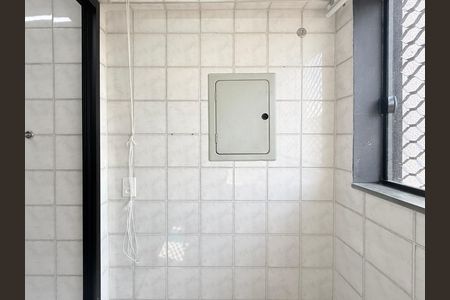 Apartamento à venda com 44m², 2 quartos e 1 vaga Apartamento à venda com 44m², 2 quartos e 1 vagaÁrea de Serviço