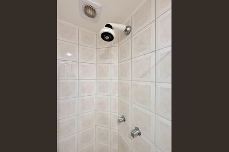 Apartamento à venda com 44m², 2 quartos e 1 vaga Apartamento à venda com 44m², 2 quartos e 1 vagaBanheiro