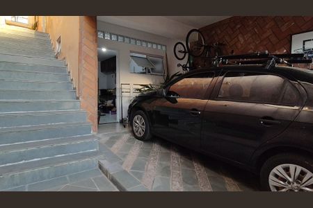 Casa à venda com 3 quartos, 130m² em Parque Maria Domitila, São Paulo