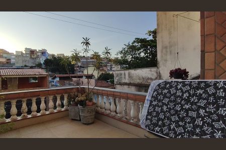 Casa à venda com 3 quartos, 130m² em Parque Maria Domitila, São Paulo