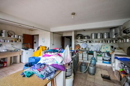 Casa à venda com 250m², 3 quartos e 6 vagas Casa à venda com 250m², 3 quartos e 6 vagasÁrea de serviço