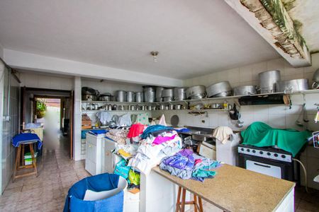 Casa à venda com 250m², 3 quartos e 6 vagas Casa à venda com 250m², 3 quartos e 6 vagasÁrea de serviço