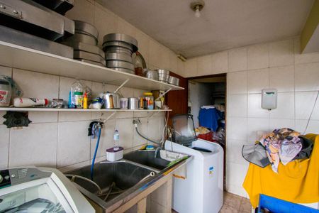 Casa à venda com 250m², 3 quartos e 6 vagas Casa à venda com 250m², 3 quartos e 6 vagasÁrea de serviço