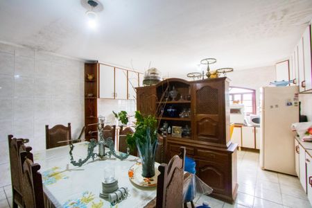 Casa à venda com 250m², 3 quartos e 6 vagas Casa à venda com 250m², 3 quartos e 6 vagasCozinha