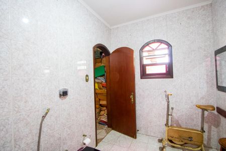 Casa à venda com 250m², 3 quartos e 6 vagas Casa à venda com 250m², 3 quartos e 6 vagasBanheiro da suíte 1