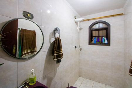 Casa à venda com 250m², 3 quartos e 6 vagas Casa à venda com 250m², 3 quartos e 6 vagasBanheiro social 2