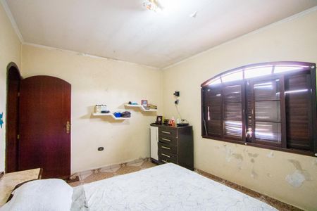 Casa à venda com 250m², 3 quartos e 6 vagas Casa à venda com 250m², 3 quartos e 6 vagasQuarto 2