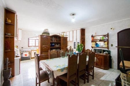 Casa à venda com 250m², 3 quartos e 6 vagas Casa à venda com 250m², 3 quartos e 6 vagasCozinha