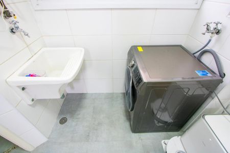 Apartamento à venda com 97m², 3 quartos e 2 vagas Apartamento à venda com 97m², 3 quartos e 2 vagasÁrea de serviço