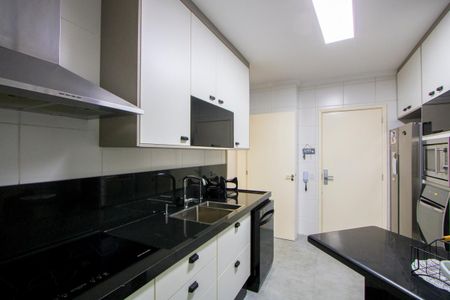 Apartamento à venda com 97m², 3 quartos e 2 vagas Apartamento à venda com 97m², 3 quartos e 2 vagasCozinha