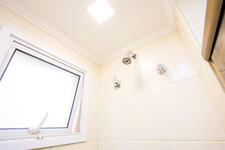 Apartamento à venda com 97m², 3 quartos e 2 vagas Apartamento à venda com 97m², 3 quartos e 2 vagasBanheiro social