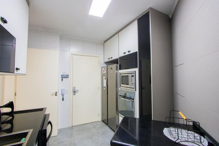 Apartamento à venda com 97m², 3 quartos e 2 vagas Apartamento à venda com 97m², 3 quartos e 2 vagasCozinha