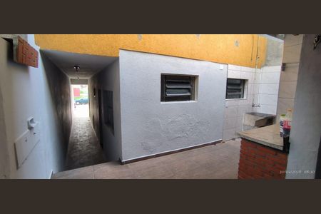 Casa à venda com 200m², 3 quartos e 2 vagas Casa à venda com 200m², 3 quartos e 2 vagasÁrea de Serviço