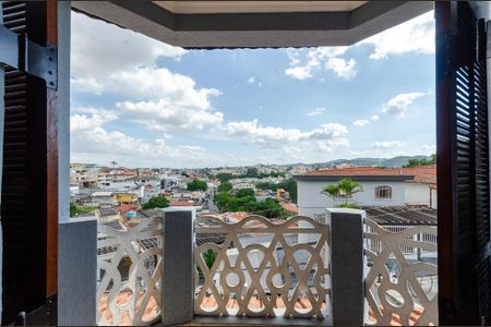 Casa à venda com 192m², 4 quartos e 4 vagas Casa à venda com 192m², 4 quartos e 4 vagasSuíte - Sacada