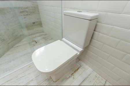 Casa à venda com 192m², 4 quartos e 4 vagas Casa à venda com 192m², 4 quartos e 4 vagasSuíte - Banheiro