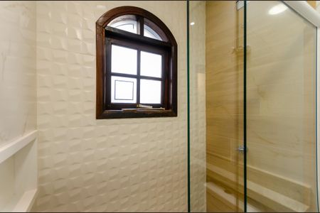 Casa à venda com 192m², 4 quartos e 4 vagas Casa à venda com 192m², 4 quartos e 4 vagasBanheiro