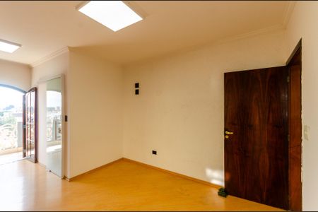 Casa à venda com 192m², 4 quartos e 4 vagas Casa à venda com 192m², 4 quartos e 4 vagasSuíte