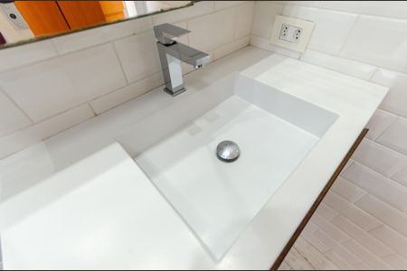 Casa à venda com 192m², 4 quartos e 4 vagas Casa à venda com 192m², 4 quartos e 4 vagasSuíte - Banheiro