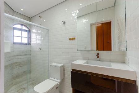 Casa à venda com 192m², 4 quartos e 4 vagas Casa à venda com 192m², 4 quartos e 4 vagasSuíte - Banheiro