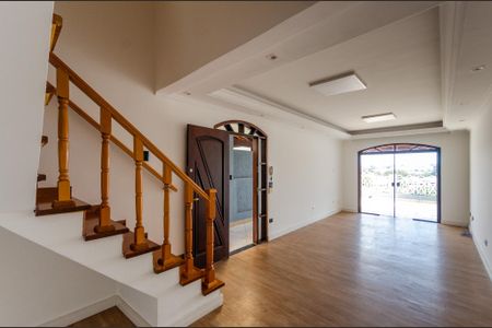 Sala de casa à venda com 4 quartos, 192m² em Jardim Santa Monica, São Paulo