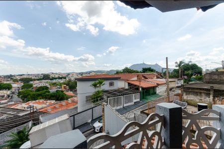 Casa à venda com 192m², 4 quartos e 4 vagas Casa à venda com 192m², 4 quartos e 4 vagasSuíte - Sacada