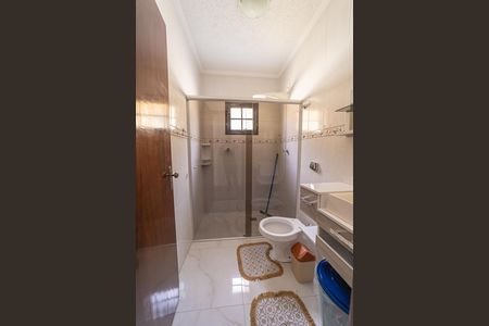 Casa à venda com 135m², 3 quartos e 2 vagas Casa à venda com 135m², 3 quartos e 2 vagasBanheiro Social